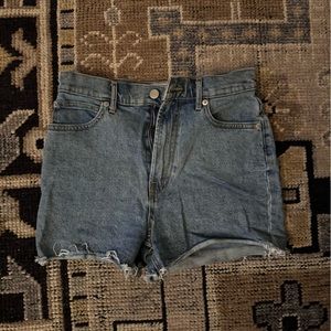 Everlane denim shorts size 25